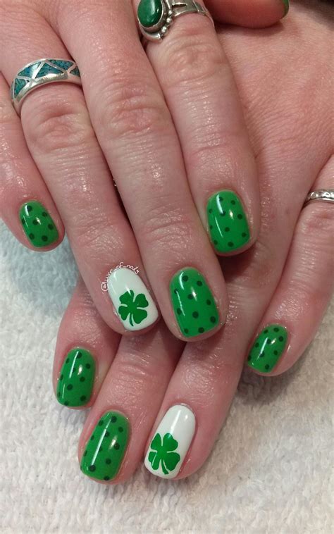 st patrick's day nail designs|st patrick's day acrylic nails.